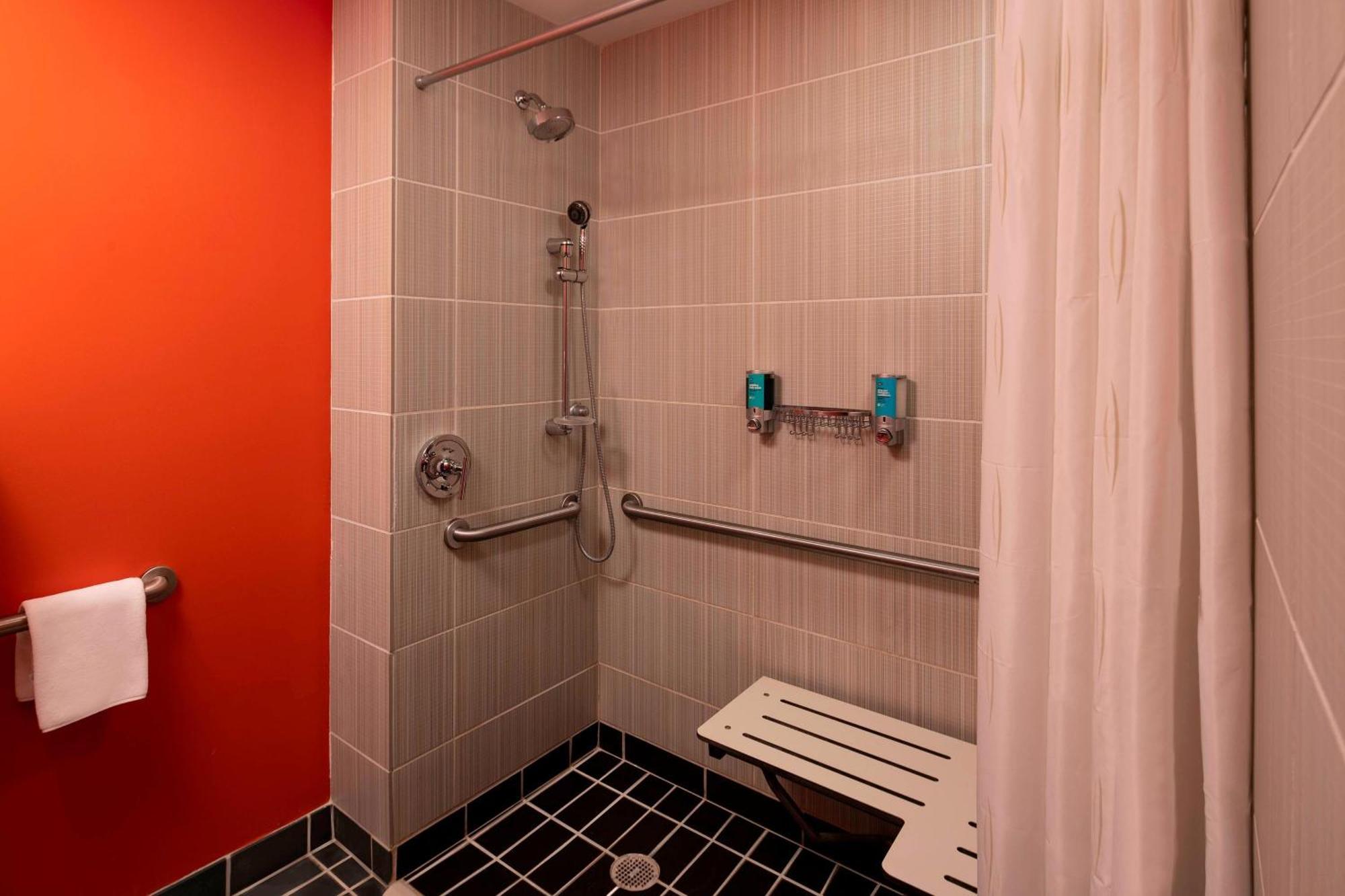 Aloft Birmingham Soho Square Hotel Homewood Ngoại thất bức ảnh